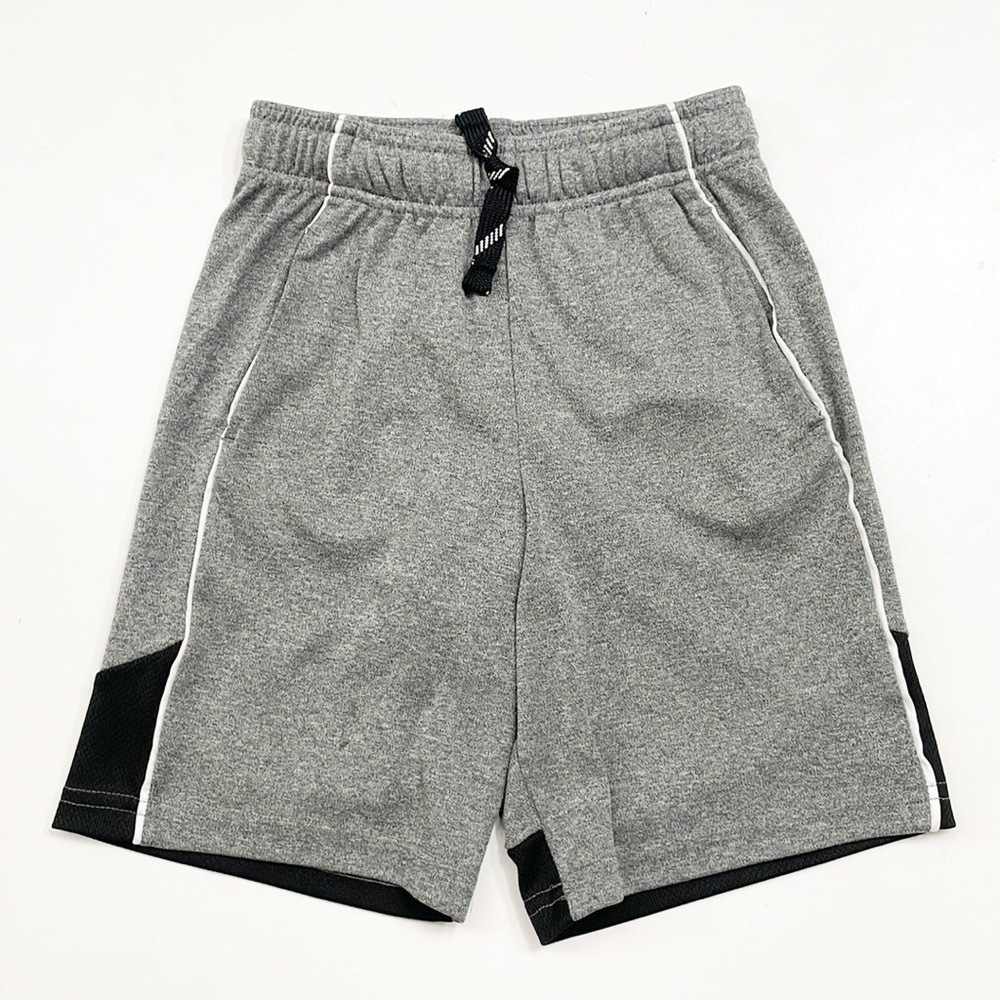 Jumping Beans boys gray active shorts
